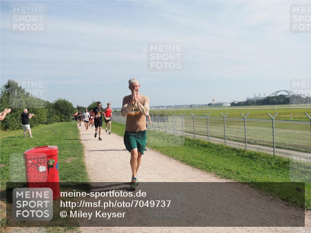 08.09.2024 - Airport Race Miley Keyser http://msf.ph/oto/7049737 08.09.2024 12:15:24 Laufen 448 meine-sportfotos.de