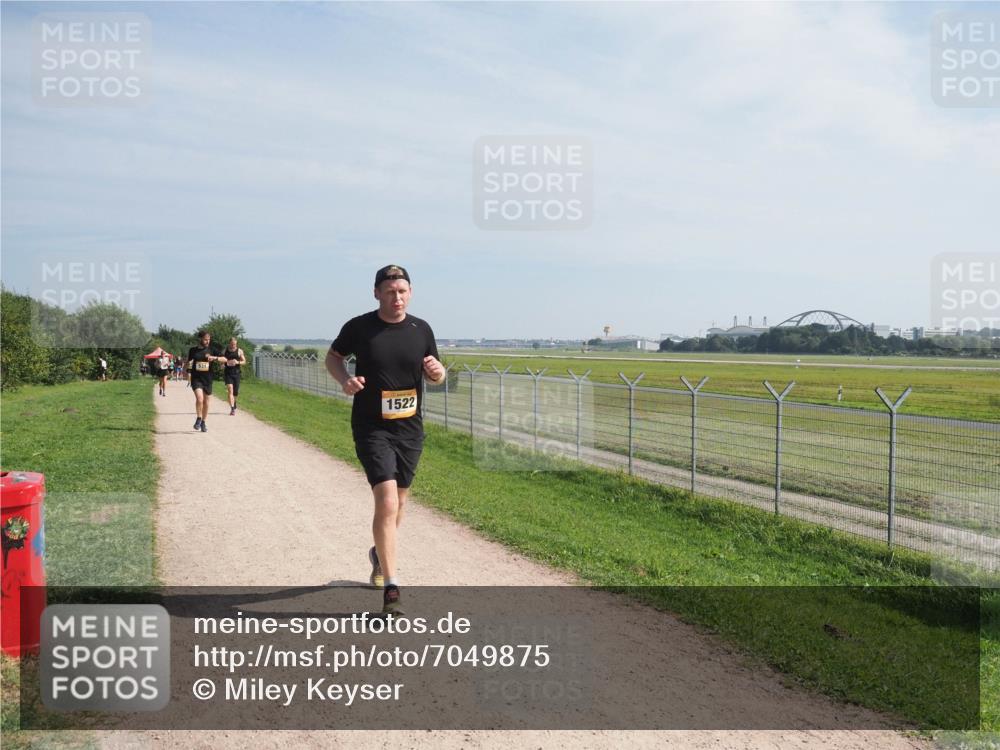 08.09.2024 - Airport Race Miley Keyser http://msf.ph/oto/7049875 08.09.2024 12:16:15 Laufen 1522 meine-sportfotos.de