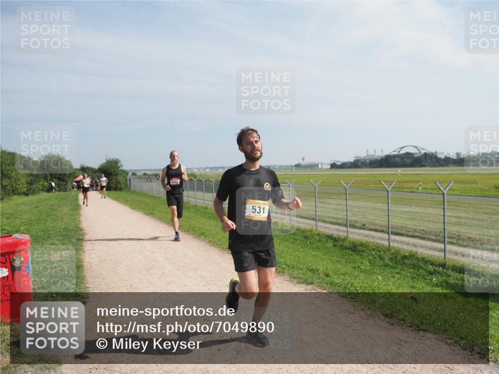 08.09.2024 - Airport Race Miley Keyser http://msf.ph/oto/7049890 08.09.2024 12:16:20 Laufen 242, 531 meine-sportfotos.de