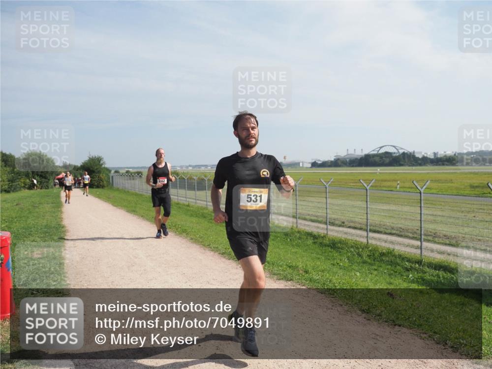 08.09.2024 - Airport Race Miley Keyser http://msf.ph/oto/7049891 08.09.2024 12:16:20 Laufen 242, 531 meine-sportfotos.de