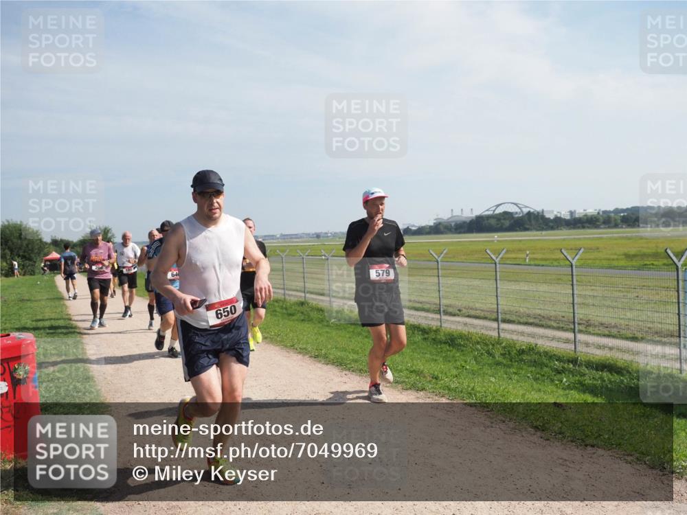 08.09.2024 - Airport Race Miley Keyser http://msf.ph/oto/7049969 08.09.2024 12:17:02 Laufen 64, 650, 579 meine-sportfotos.de