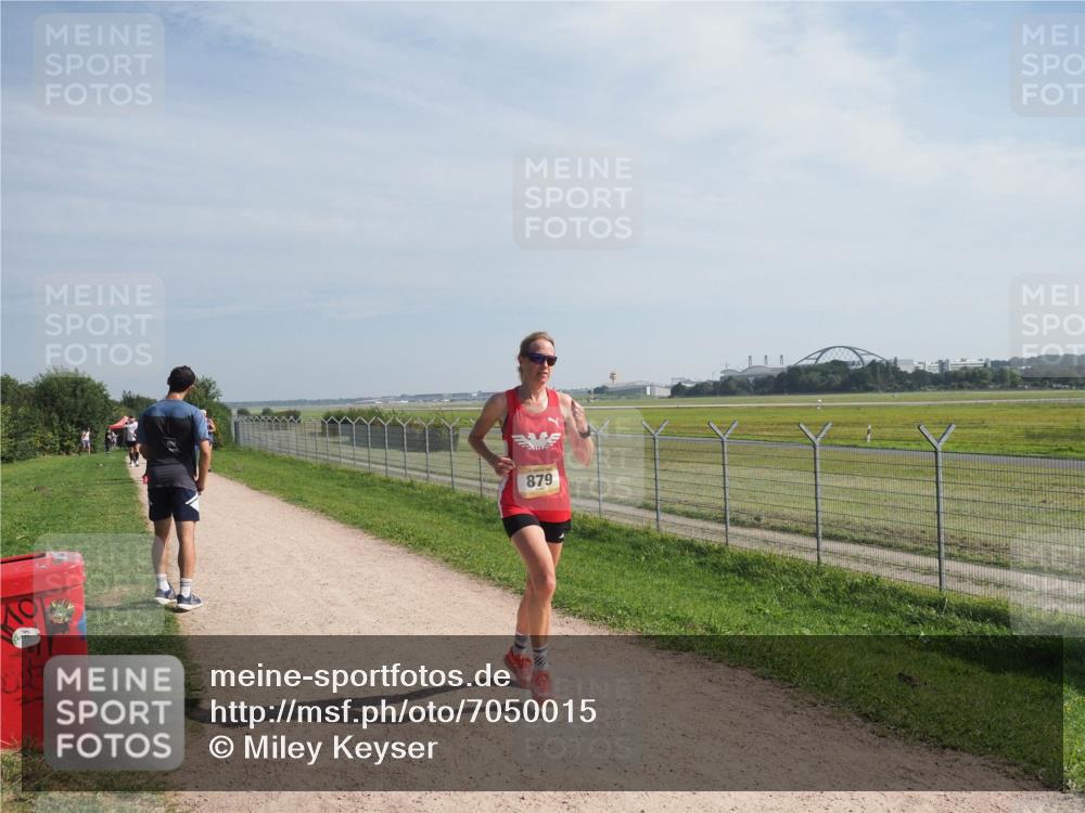 08.09.2024 - Airport Race Miley Keyser http://msf.ph/oto/7050015 08.09.2024 12:17:23 Laufen 6, 879 meine-sportfotos.de