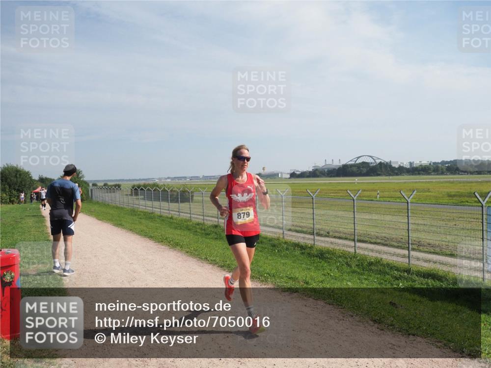 08.09.2024 - Airport Race Miley Keyser http://msf.ph/oto/7050016 08.09.2024 12:17:24 Laufen 879 meine-sportfotos.de