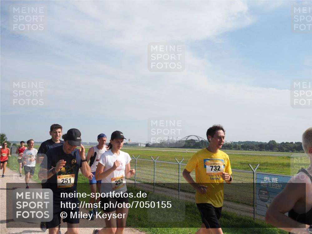 08.09.2024 - Airport Race Miley Keyser http://msf.ph/oto/7050155 08.09.2024 12:18:08 Laufen 1011, 1302, 251, 252, 732 meine-sportfotos.de