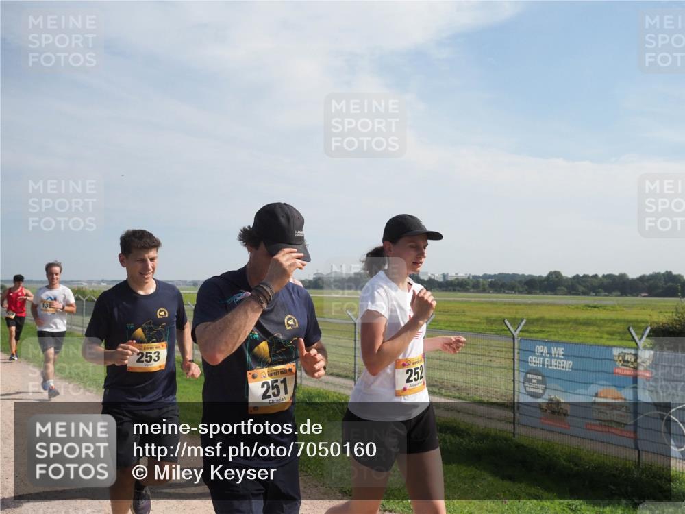 08.09.2024 - Airport Race Miley Keyser http://msf.ph/oto/7050160 08.09.2024 12:18:09 Laufen 136, 253, 251, 252 meine-sportfotos.de