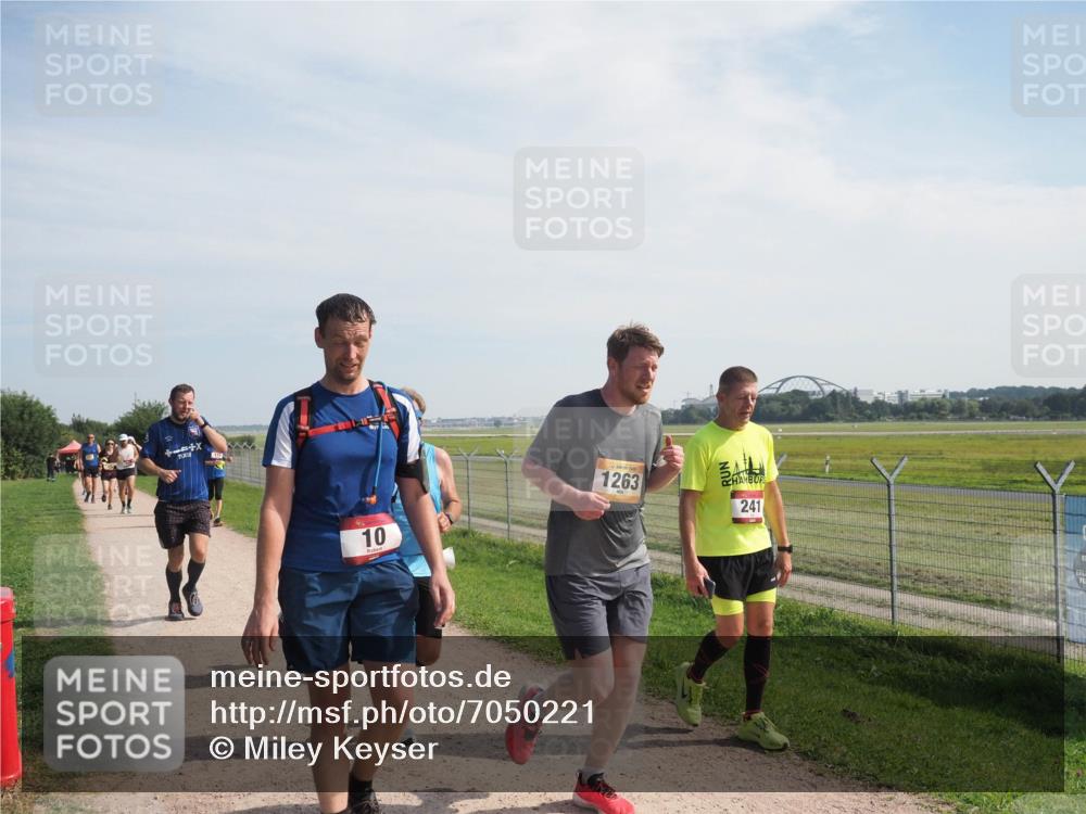 08.09.2024 - Airport Race Miley Keyser http://msf.ph/oto/7050221 08.09.2024 12:18:36 Laufen 10, 1263, 241 meine-sportfotos.de