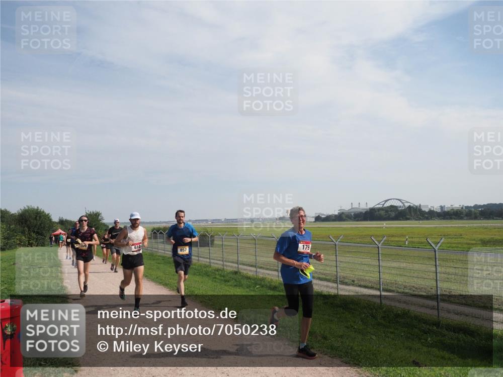 08.09.2024 - Airport Race Miley Keyser http://msf.ph/oto/7050238 08.09.2024 12:18:41 Laufen 612, 857, 179 meine-sportfotos.de