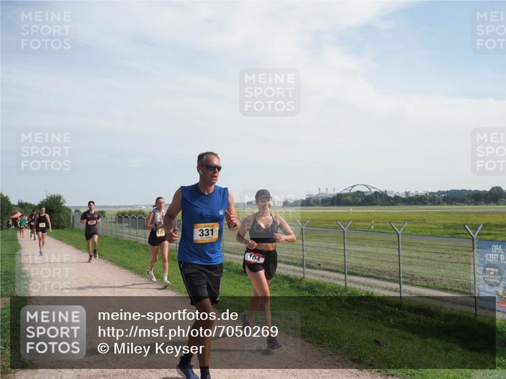 08.09.2024 - Airport Race Miley Keyser http://msf.ph/oto/7050269 08.09.2024 12:18:48 Laufen 561, 1257, 331, 104 meine-sportfotos.de