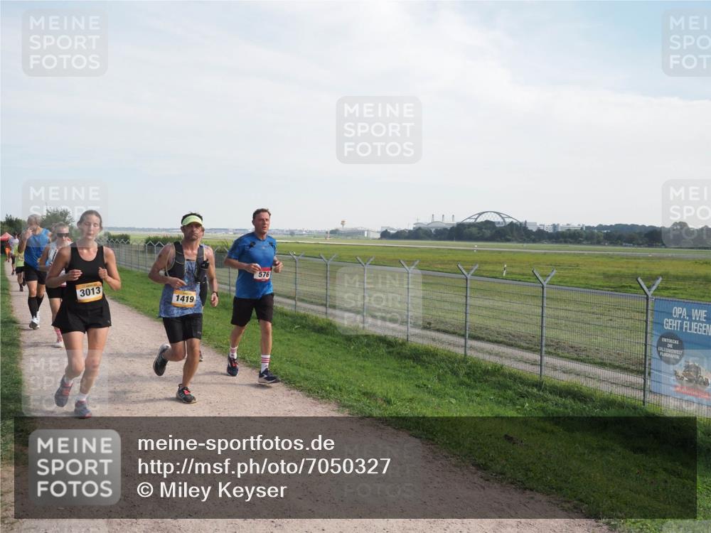 08.09.2024 - Airport Race Miley Keyser http://msf.ph/oto/7050327 08.09.2024 12:19:13 Laufen 3013, 1419, 576 meine-sportfotos.de