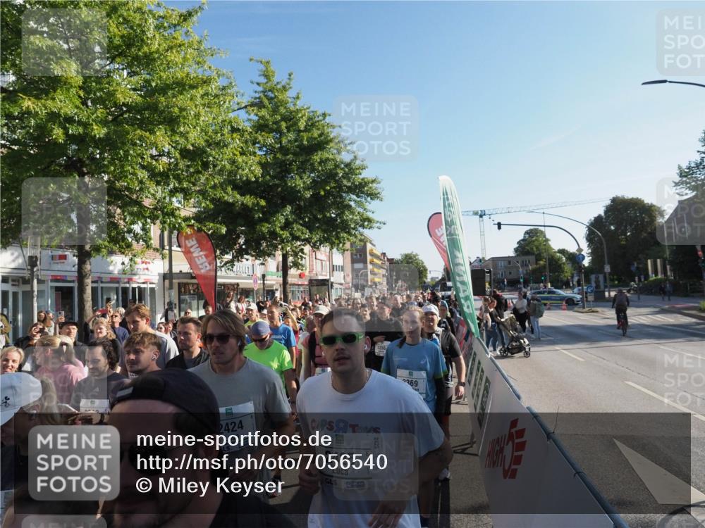 15.09.2024 - PSD Bank Halbmarathon Miley Keyser http://msf.ph/oto/7056540 15.09.2024 10:03:40 Ziel  meine-sportfotos.de
