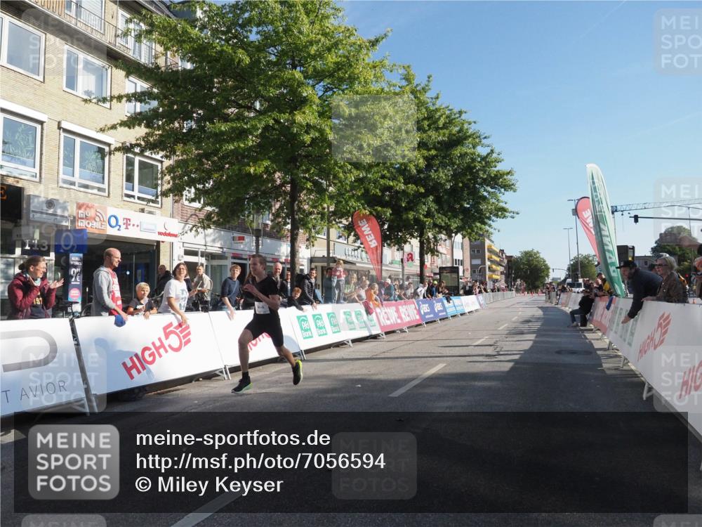 15.09.2024 - PSD Bank Halbmarathon Miley Keyser http://msf.ph/oto/7056594 15.09.2024 10:24:19 Ziel 117 meine-sportfotos.de