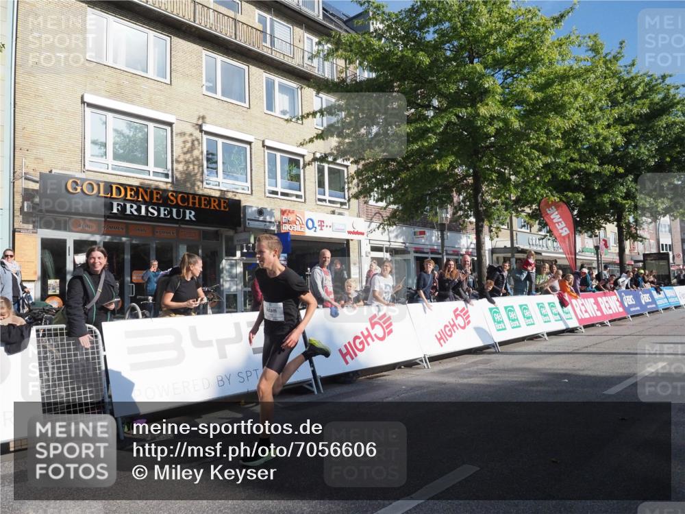 15.09.2024 - PSD Bank Halbmarathon Miley Keyser http://msf.ph/oto/7056606 15.09.2024 10:24:20 Ziel 117 meine-sportfotos.de