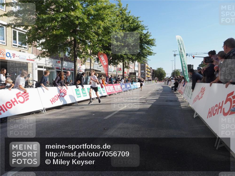 15.09.2024 - PSD Bank Halbmarathon Miley Keyser http://msf.ph/oto/7056709 15.09.2024 10:25:01 Ziel 61, 102, 119, 131, 165, 177, 211 meine-sportfotos.de