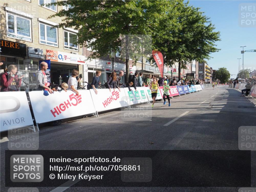 15.09.2024 - PSD Bank Halbmarathon Miley Keyser http://msf.ph/oto/7056861 15.09.2024 10:25:15 Ziel 7, 19, 66, 102, 165, 177 meine-sportfotos.de