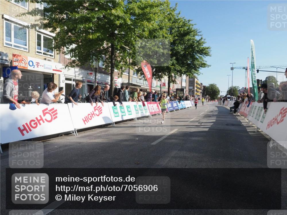 15.09.2024 - PSD Bank Halbmarathon Miley Keyser http://msf.ph/oto/7056906 15.09.2024 10:25:21 Ziel 7, 19, 66, 102, 110, 177, 257 meine-sportfotos.de
