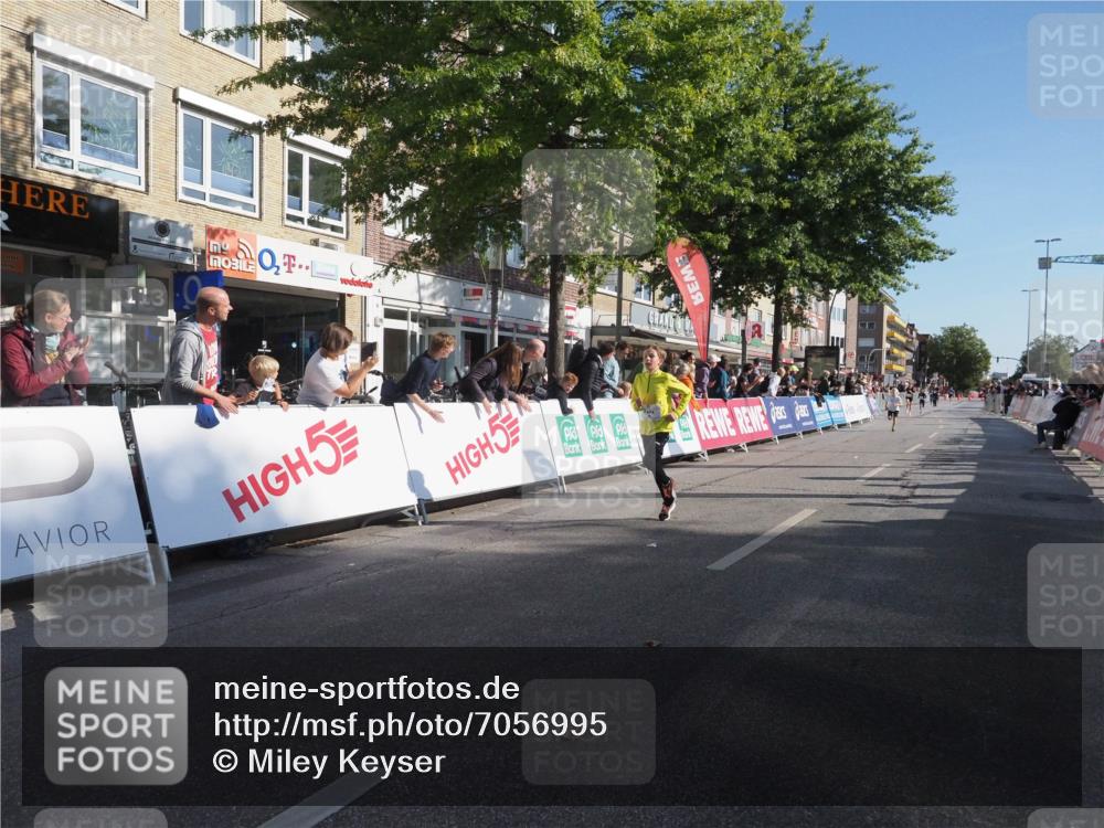 15.09.2024 - PSD Bank Halbmarathon Miley Keyser http://msf.ph/oto/7056995 15.09.2024 10:25:29 Ziel 7, 19, 36, 66, 110, 221, 238, 257 meine-sportfotos.de
