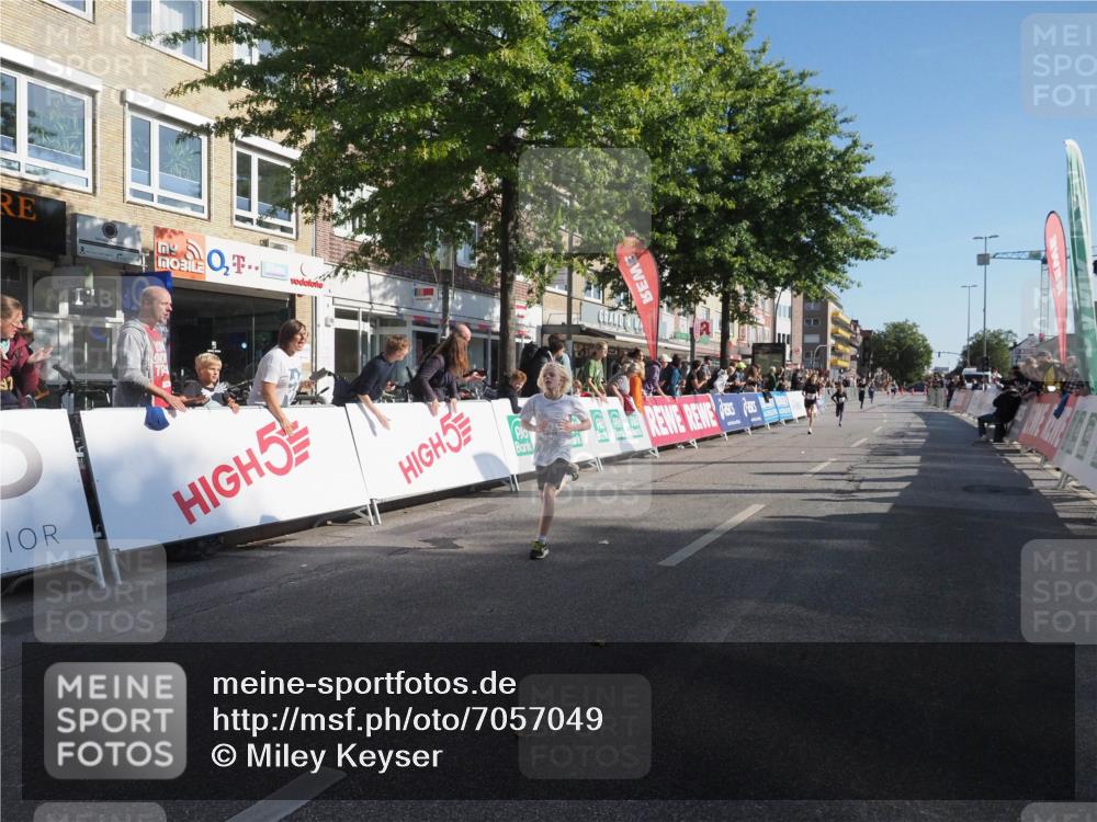 15.09.2024 - PSD Bank Halbmarathon Miley Keyser http://msf.ph/oto/7057049 15.09.2024 10:25:33 Ziel 36, 66, 110, 221, 238, 257, 300 meine-sportfotos.de