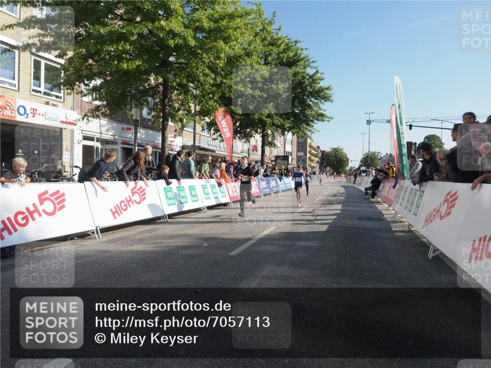 15.09.2024 - PSD Bank Halbmarathon Miley Keyser http://msf.ph/oto/7057113 15.09.2024 10:25:42 Ziel 36, 54, 221, 238, 248, 257, 298, 300 meine-sportfotos.de