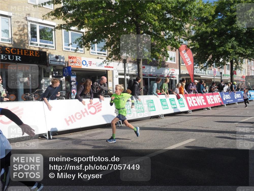 15.09.2024 - PSD Bank Halbmarathon Miley Keyser http://msf.ph/oto/7057449 15.09.2024 10:26:22 Ziel 9, 86, 88, 116, 118, 143, 144, 181, 188, 200, 216, 242, 251, 295 meine-sportfotos.de