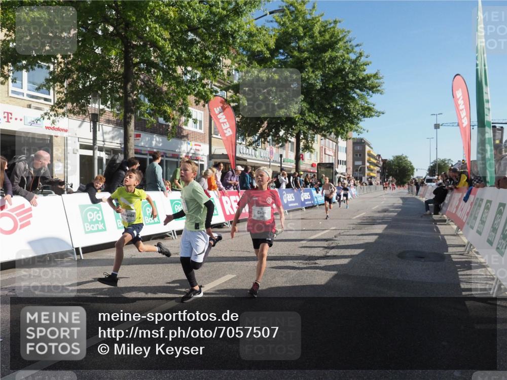 15.09.2024 - PSD Bank Halbmarathon Miley Keyser http://msf.ph/oto/7057507 15.09.2024 10:26:28 Ziel 9, 86, 88, 116, 118, 134, 143, 173, 188, 200, 209, 216, 229, 251, 307 meine-sportfotos.de