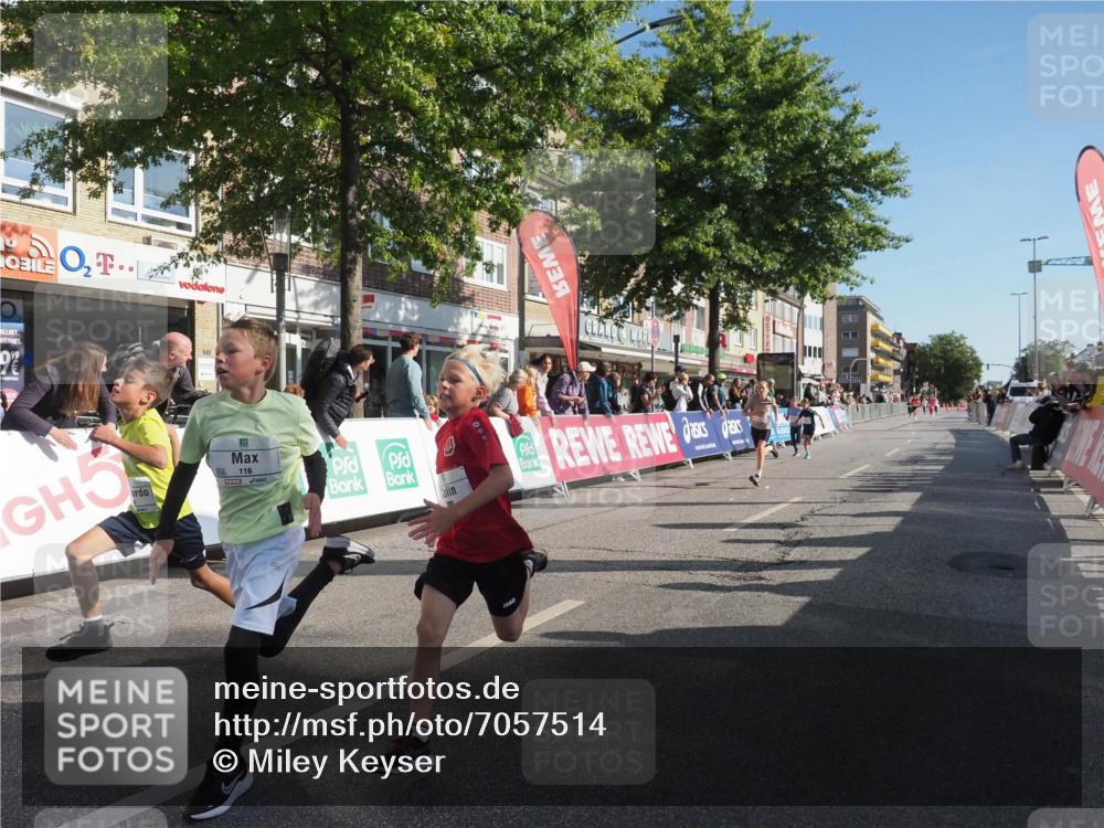 15.09.2024 - PSD Bank Halbmarathon Miley Keyser http://msf.ph/oto/7057514 15.09.2024 10:26:28 Ziel 9, 86, 88, 116, 118, 134, 143, 173, 188, 200, 209, 216, 229, 251, 307 meine-sportfotos.de
