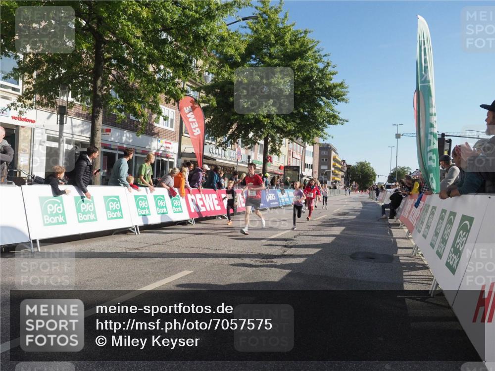 15.09.2024 - PSD Bank Halbmarathon Miley Keyser http://msf.ph/oto/7057575 15.09.2024 10:26:40 Ziel 134, 173, 196, 209, 212, 215, 229, 237, 307 meine-sportfotos.de