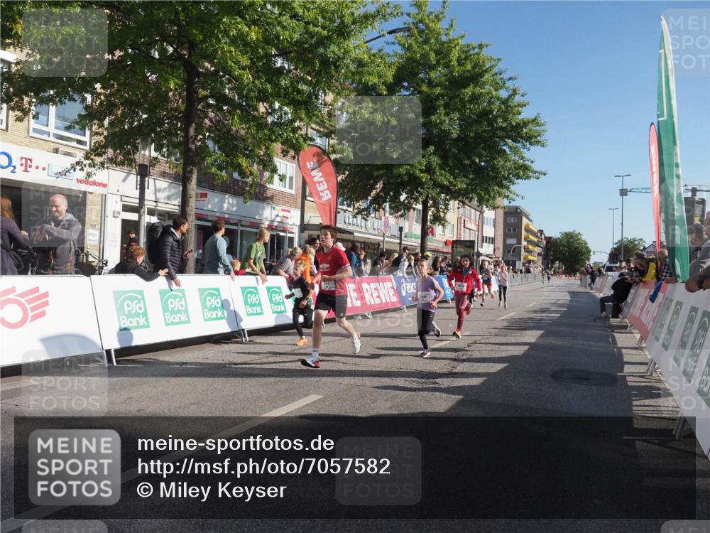 15.09.2024 - PSD Bank Halbmarathon Miley Keyser http://msf.ph/oto/7057582 15.09.2024 10:26:40 Ziel 134, 173, 196, 209, 212, 215, 229, 237, 307 meine-sportfotos.de