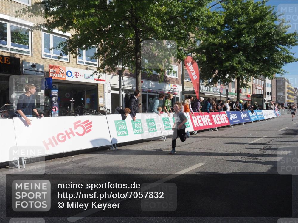 15.09.2024 - PSD Bank Halbmarathon Miley Keyser http://msf.ph/oto/7057832 15.09.2024 10:27:08 Ziel 18, 42, 69, 75, 82, 87, 136, 139, 167, 198, 210, 270, 294 meine-sportfotos.de