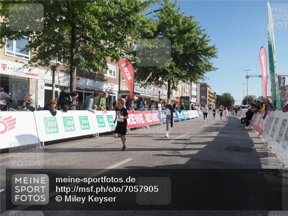 15.09.2024 - PSD Bank Halbmarathon Miley Keyser http://msf.ph/oto/7057905 15.09.2024 10:27:17 Ziel 48, 87, 136, 139, 174, 198, 210, 219, 233, 268, 272 meine-sportfotos.de