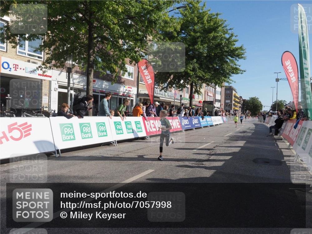 15.09.2024 - PSD Bank Halbmarathon Miley Keyser http://msf.ph/oto/7057998 15.09.2024 10:27:28 Ziel 8, 48, 122, 136, 139, 159, 174, 204, 219, 233, 268, 272 meine-sportfotos.de