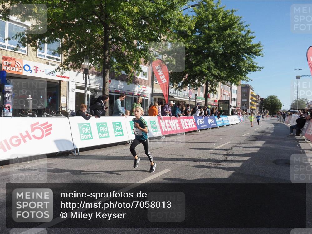 15.09.2024 - PSD Bank Halbmarathon Miley Keyser http://msf.ph/oto/7058013 15.09.2024 10:27:29 Ziel 8, 48, 122, 125, 139, 159, 174, 204, 219, 233, 268, 272 meine-sportfotos.de