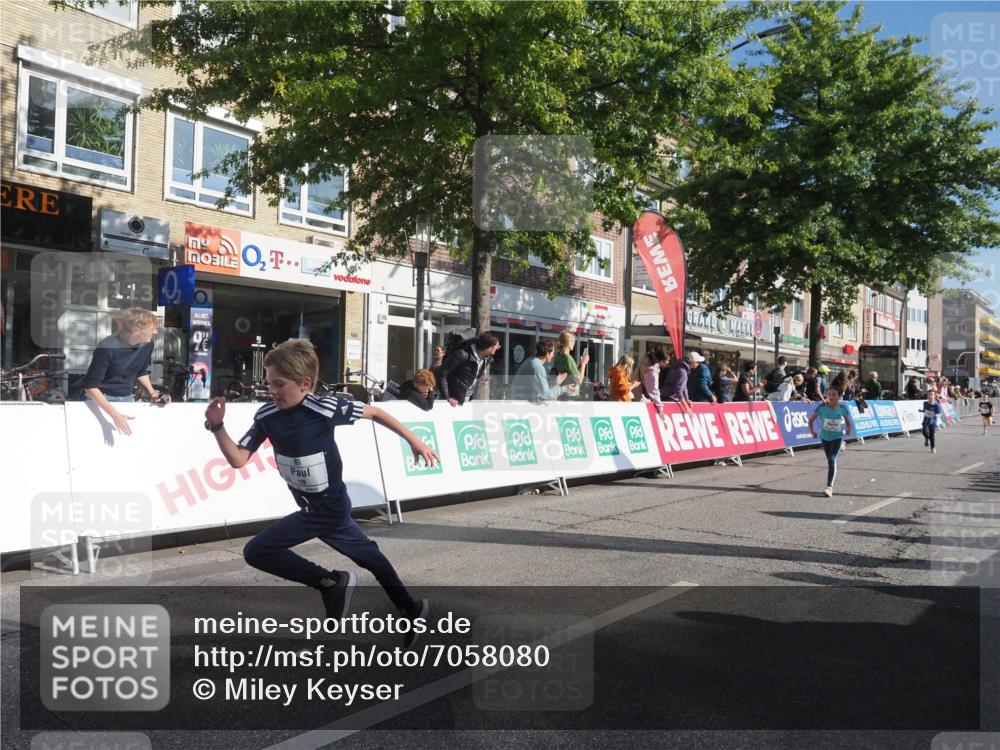 15.09.2024 - PSD Bank Halbmarathon Miley Keyser http://msf.ph/oto/7058080 15.09.2024 10:27:39 Ziel 8, 27, 28, 37, 73, 101, 103, 122, 125, 159, 174, 204, 249 meine-sportfotos.de