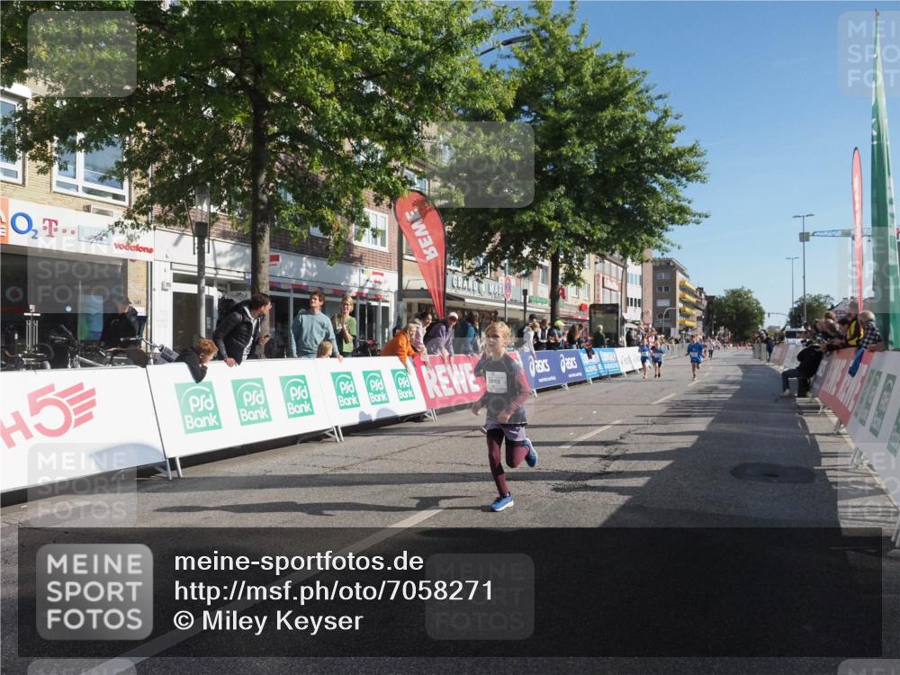 15.09.2024 - PSD Bank Halbmarathon Miley Keyser http://msf.ph/oto/7058271 15.09.2024 10:27:58 Ziel 14, 27, 43, 77, 94, 108, 128, 138, 161, 230, 247, 249, 261, 262, 293, 296 meine-sportfotos.de