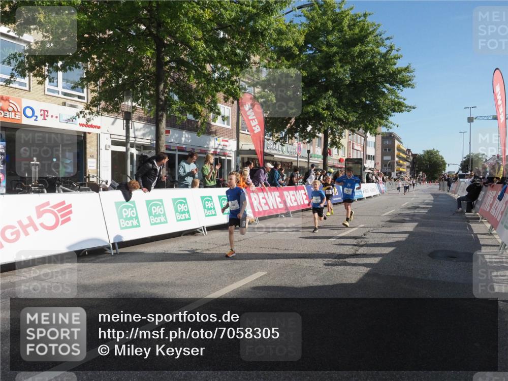 15.09.2024 - PSD Bank Halbmarathon Miley Keyser http://msf.ph/oto/7058305 15.09.2024 10:28:01 Ziel 14, 43, 77, 84, 94, 108, 128, 132, 138, 161, 208, 217, 230, 247, 261, 262, 293, 296 meine-sportfotos.de