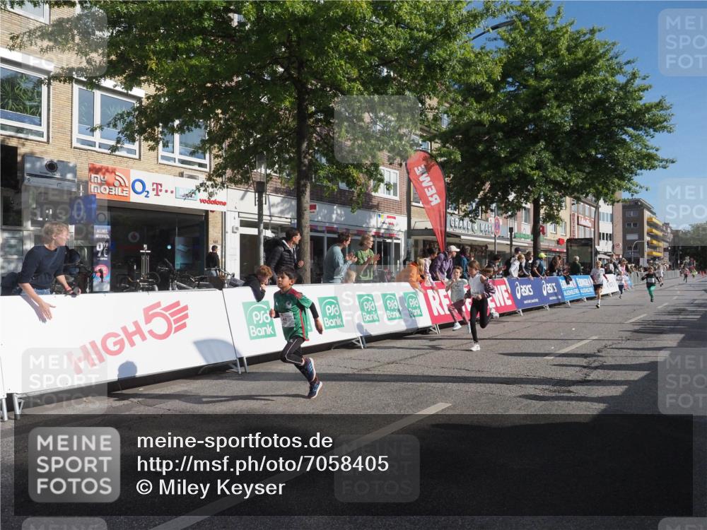 15.09.2024 - PSD Bank Halbmarathon Miley Keyser http://msf.ph/oto/7058405 15.09.2024 10:28:11 Ziel 14, 43, 77, 84, 94, 132, 135, 149, 161, 166, 208, 217, 230, 258, 262, 293 meine-sportfotos.de