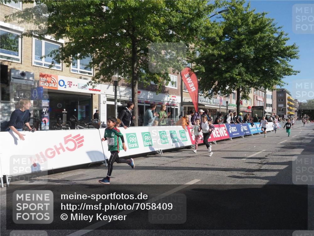 15.09.2024 - PSD Bank Halbmarathon Miley Keyser http://msf.ph/oto/7058409 15.09.2024 10:28:11 Ziel 14, 43, 77, 84, 94, 132, 135, 149, 161, 166, 208, 217, 230, 258, 262, 293 meine-sportfotos.de