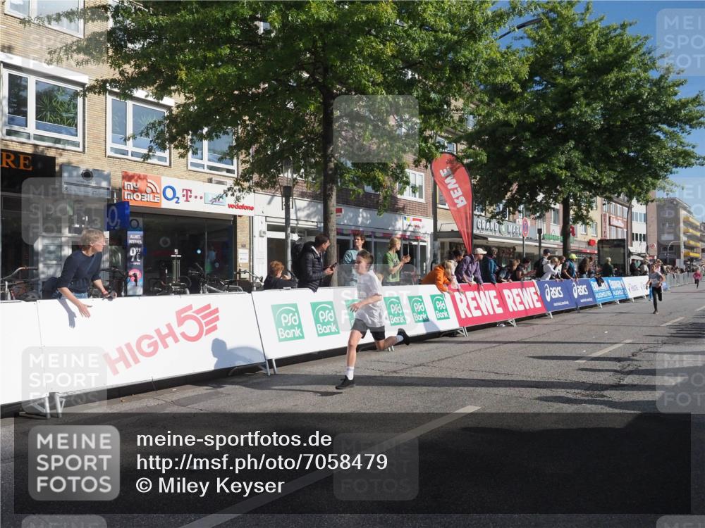 15.09.2024 - PSD Bank Halbmarathon Miley Keyser http://msf.ph/oto/7058479 15.09.2024 10:28:18 Ziel 45, 84, 89, 92, 94, 132, 135, 149, 161, 166, 183, 208, 217, 258, 262, 285, 293 meine-sportfotos.de