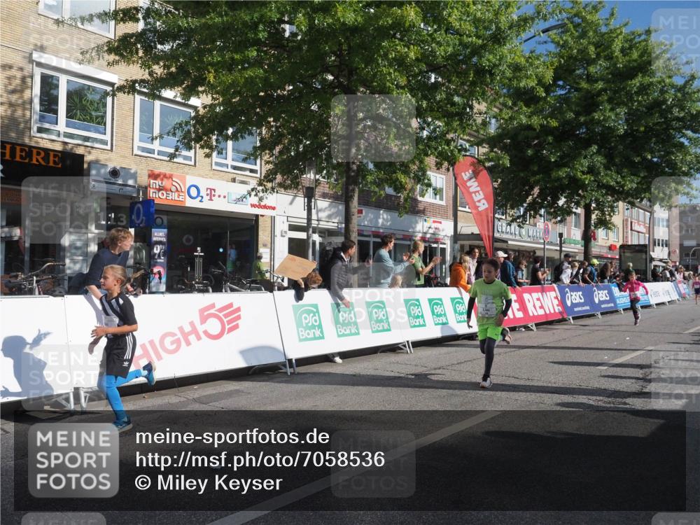 15.09.2024 - PSD Bank Halbmarathon Miley Keyser http://msf.ph/oto/7058536 15.09.2024 10:28:24 Ziel 45, 89, 92, 135, 149, 166, 183, 243, 258, 285 meine-sportfotos.de
