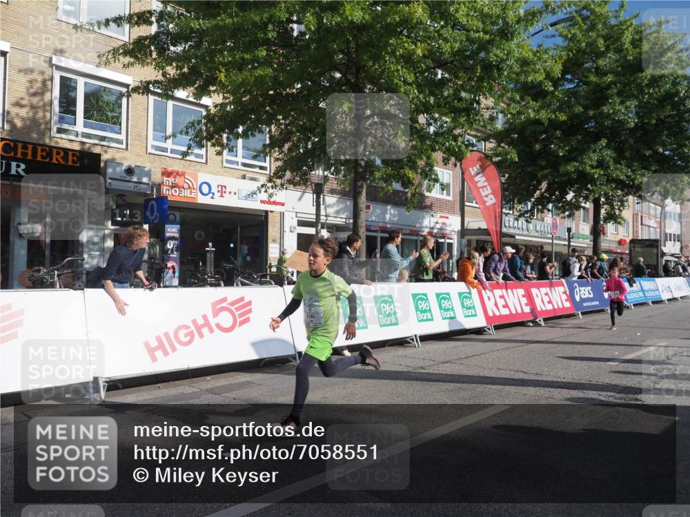 15.09.2024 - PSD Bank Halbmarathon Miley Keyser http://msf.ph/oto/7058551 15.09.2024 10:28:24 Ziel 45, 89, 92, 135, 149, 166, 183, 243, 258, 285 meine-sportfotos.de