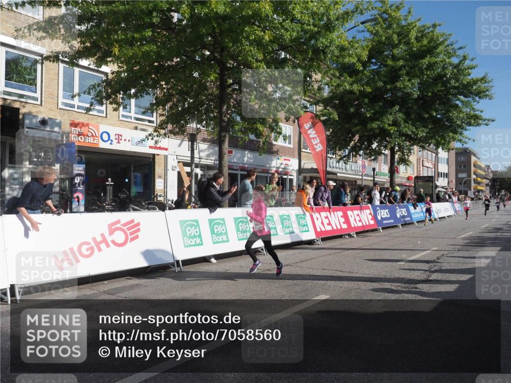 15.09.2024 - PSD Bank Halbmarathon Miley Keyser http://msf.ph/oto/7058560 15.09.2024 10:28:26 Ziel 26, 45, 89, 92, 149, 166, 183, 184, 192, 243, 285 meine-sportfotos.de