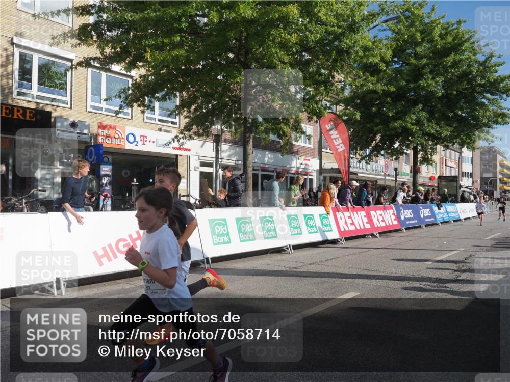 15.09.2024 - PSD Bank Halbmarathon Miley Keyser http://msf.ph/oto/7058714 15.09.2024 10:28:41 Ziel 26, 130, 140, 162, 184, 192, 205, 235, 243, 273, 305 meine-sportfotos.de