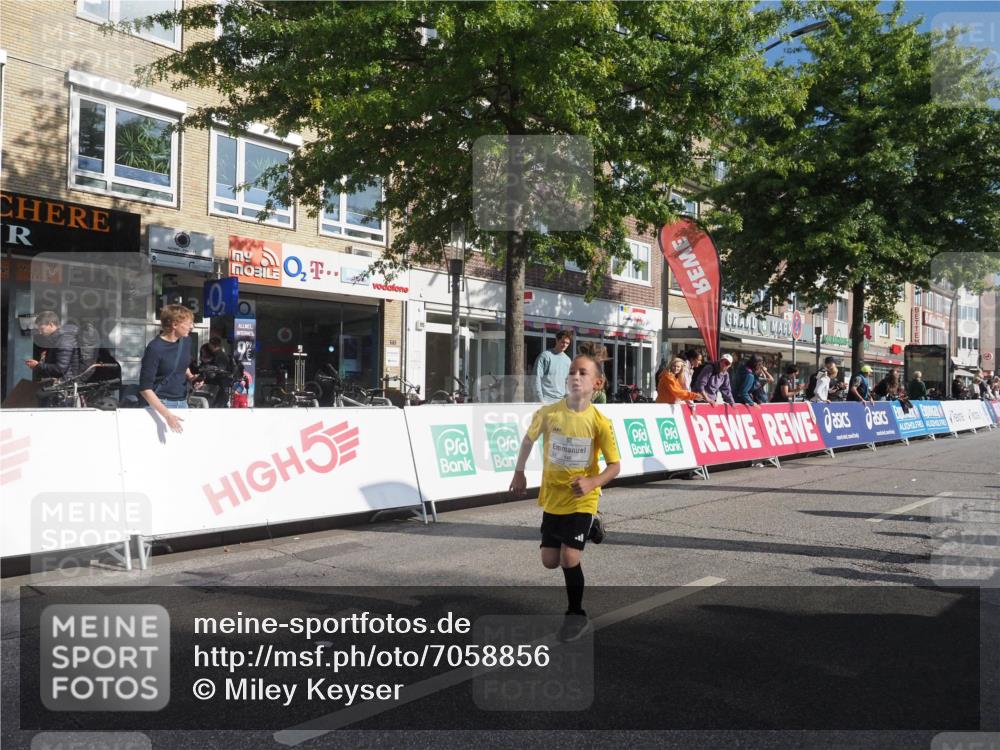 15.09.2024 - PSD Bank Halbmarathon Miley Keyser http://msf.ph/oto/7058856 15.09.2024 10:28:54 Ziel 106, 107, 130, 137, 140, 154, 179, 189, 205, 222, 231, 235 meine-sportfotos.de