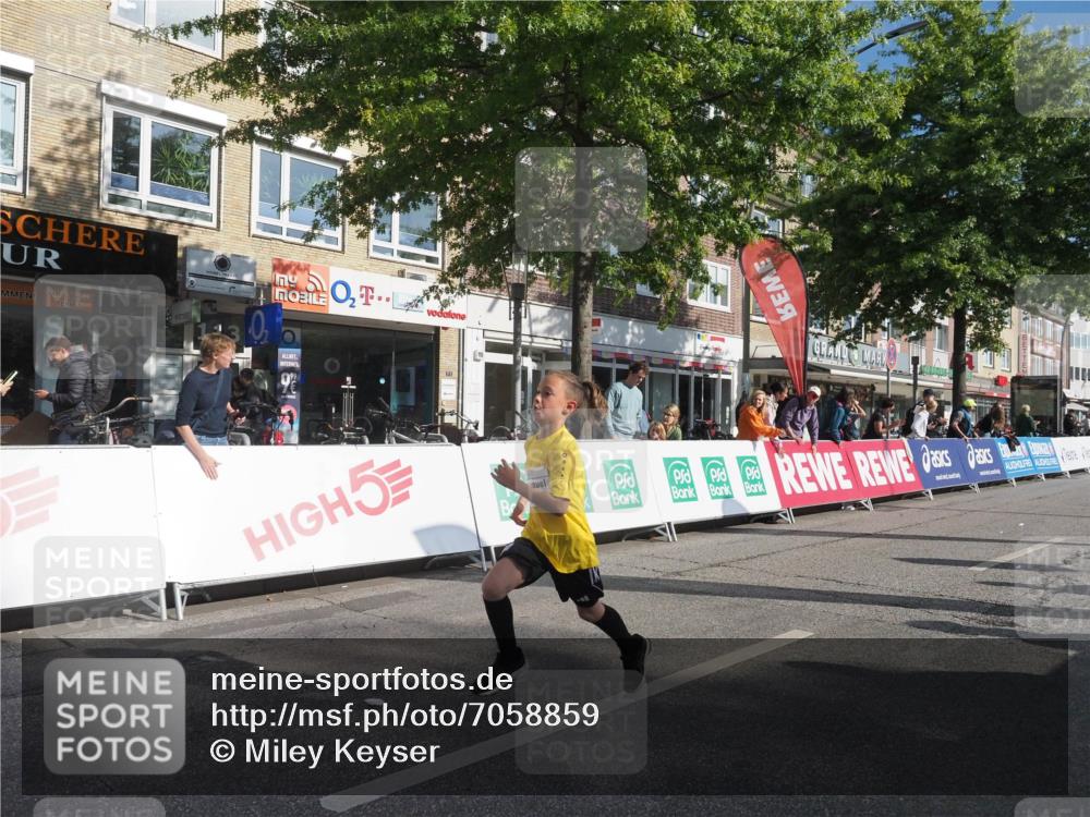 15.09.2024 - PSD Bank Halbmarathon Miley Keyser http://msf.ph/oto/7058859 15.09.2024 10:28:54 Ziel 106, 107, 130, 137, 140, 154, 179, 189, 205, 222, 231, 235 meine-sportfotos.de