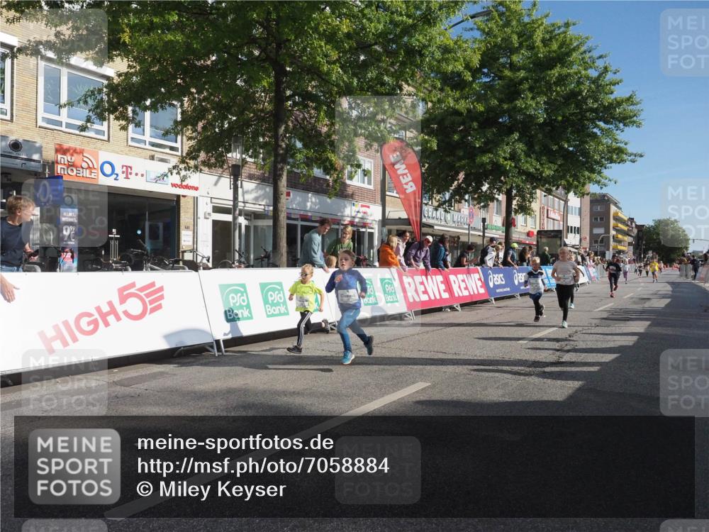 15.09.2024 - PSD Bank Halbmarathon Miley Keyser http://msf.ph/oto/7058884 15.09.2024 10:29:02 Ziel 106, 107, 137, 140, 150, 154, 170, 179, 189, 222, 231, 288, 292, 297 meine-sportfotos.de