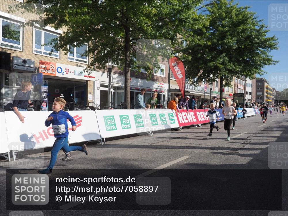 15.09.2024 - PSD Bank Halbmarathon Miley Keyser http://msf.ph/oto/7058897 15.09.2024 10:29:03 Ziel 5, 106, 107, 137, 150, 154, 170, 179, 189, 222, 231, 271, 288, 292, 297 meine-sportfotos.de