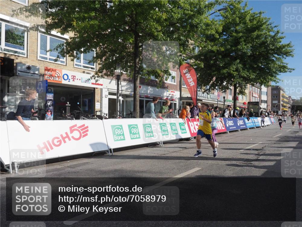 15.09.2024 - PSD Bank Halbmarathon Miley Keyser http://msf.ph/oto/7058979 15.09.2024 10:29:08 Ziel 5, 12, 47, 106, 107, 137, 150, 154, 170, 179, 180, 189, 222, 231, 244, 271, 288, 292, 297 meine-sportfotos.de