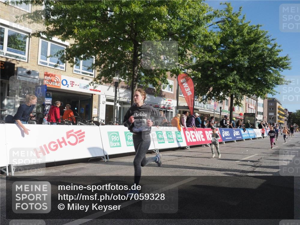 15.09.2024 - PSD Bank Halbmarathon Miley Keyser http://msf.ph/oto/7059328 15.09.2024 10:29:41 Ziel 15, 46, 60, 74, 80, 85, 111, 112, 120, 164, 168, 225, 286 meine-sportfotos.de