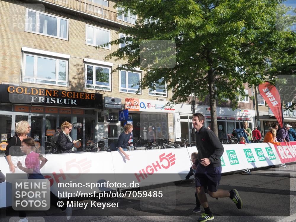 15.09.2024 - PSD Bank Halbmarathon Miley Keyser http://msf.ph/oto/7059485 15.09.2024 10:29:51 Ziel 3, 15, 46, 60, 63, 74, 80, 127, 156, 164, 168, 171, 185, 218, 225, 246, 264, 286 meine-sportfotos.de