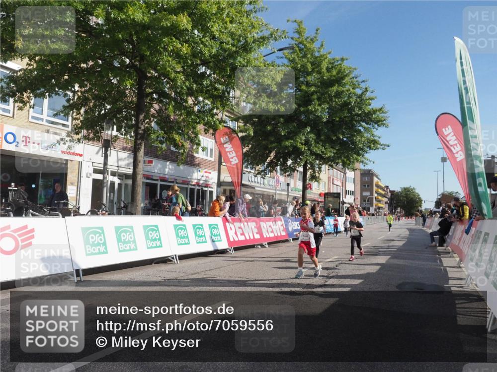 15.09.2024 - PSD Bank Halbmarathon Miley Keyser http://msf.ph/oto/7059556 15.09.2024 10:29:56 Ziel 3, 15, 63, 127, 156, 164, 168, 171, 185, 218, 225, 246, 252, 264, 286 meine-sportfotos.de