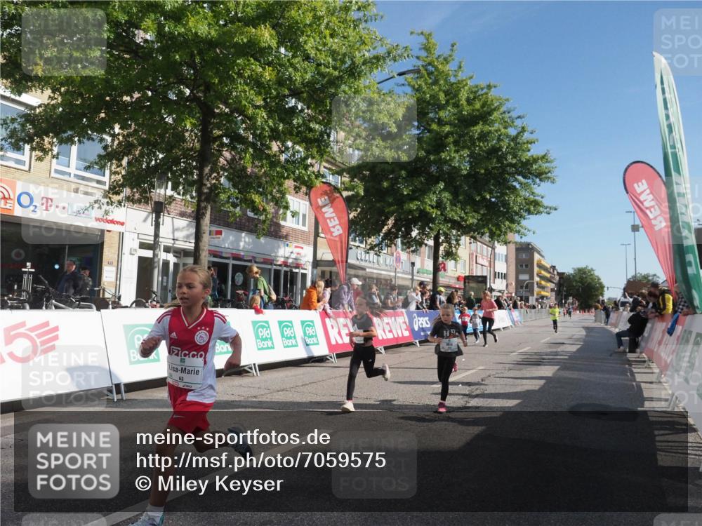 15.09.2024 - PSD Bank Halbmarathon Miley Keyser http://msf.ph/oto/7059575 15.09.2024 10:29:57 Ziel 3, 15, 63, 127, 156, 164, 168, 171, 185, 218, 225, 246, 252, 264, 286 meine-sportfotos.de